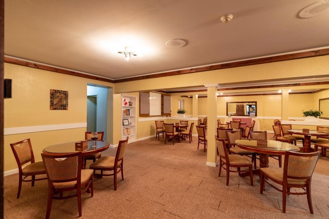 Carolina Pine Inn Near Southern Pines-Pinehurst Pinebluff Exterior foto